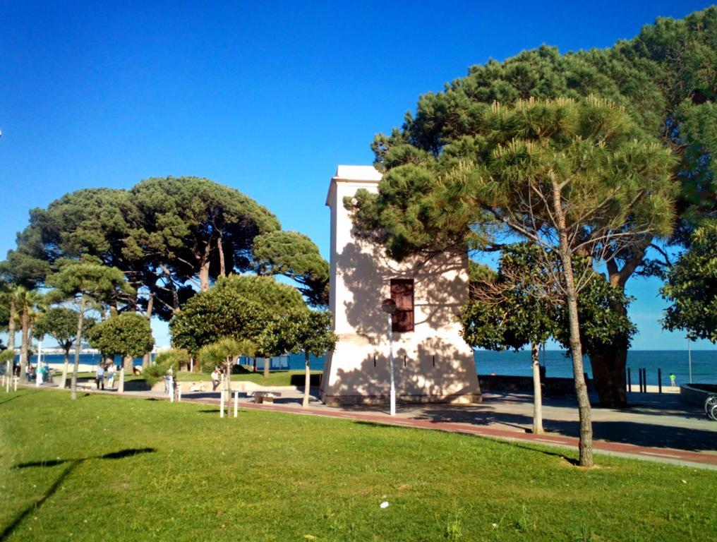 La Torre - Villa Rosamar Beach 坎布里尔斯 外观 照片